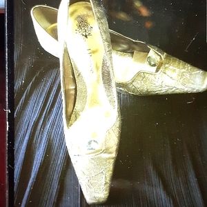 Shoe